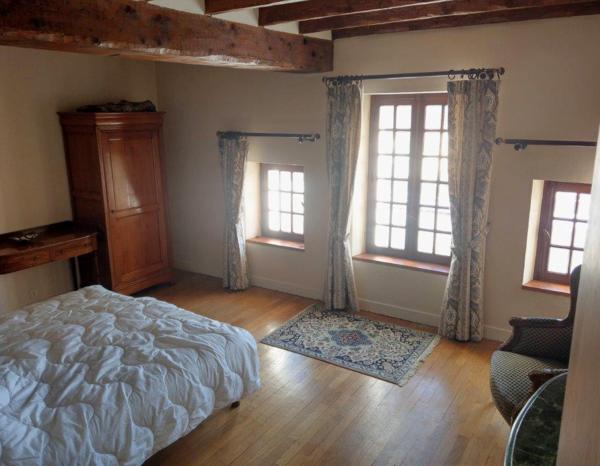 Villiers-sur-Tholon (89110) Très belle propriété à vendre à proximité d'Auxerre