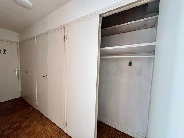 Appartement 3 pièces de 70 m² avec cave et grenier en centre-ville d'Etampes