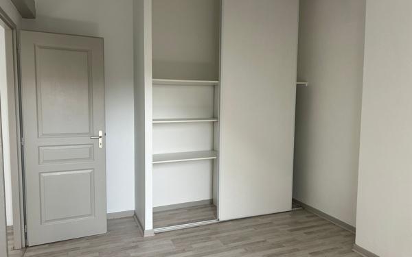 Appartement à louer    5 pièces •  Mont-de-Marsan