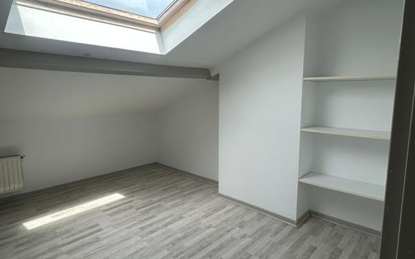 Appartement à louer    5 pièces •  Mont-de-Marsan