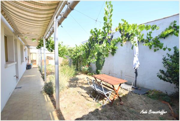 Maison à louer 6 pièces LA ROCHELLE (17), 4 chambres en centre ville