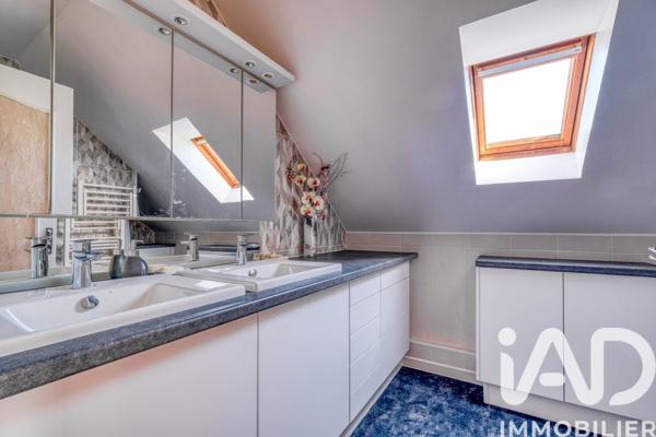 Maison à vendre 6 pièces 122 m² Montévrain
