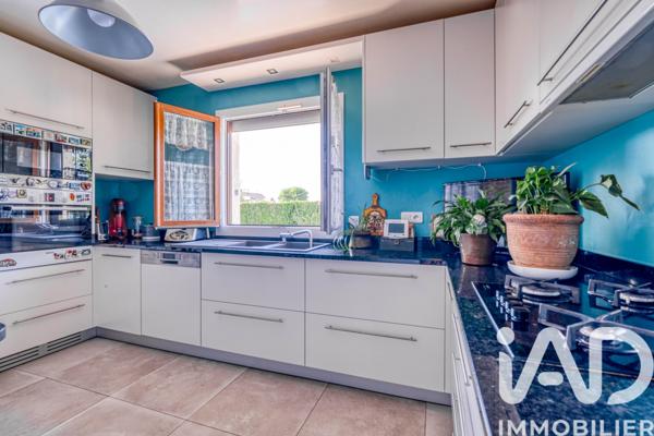 Maison à vendre 6 pièces 122 m² Montévrain
