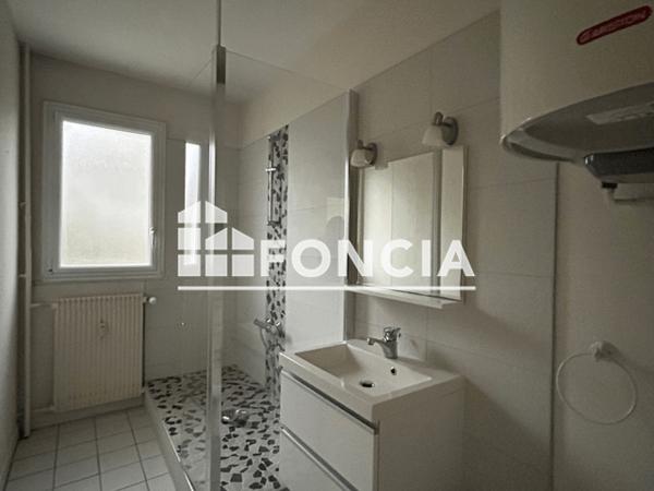 Location Appartement 4 pièces 82.85 m² - 36 BIS RUE ST MARC Orleans 45000