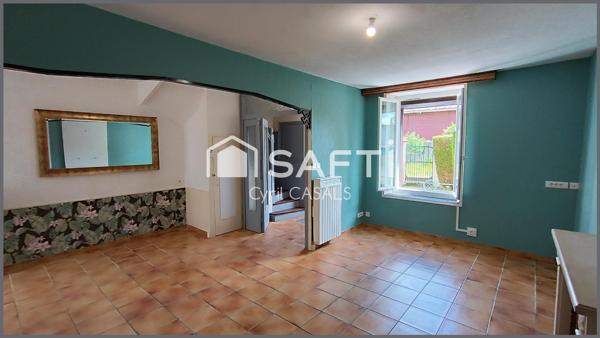 Maison mitoyenne 2 chambres + dépendances