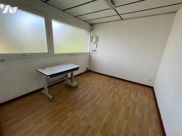 BATIMENT PROFESSIONNEL A BAUME LES DAMES