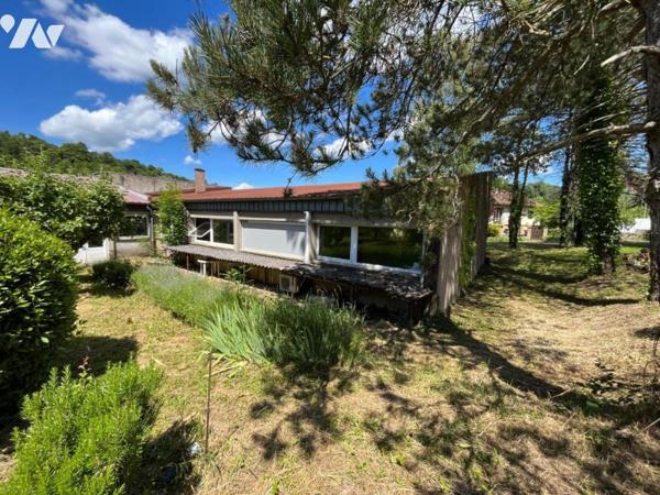 BATIMENT PROFESSIONNEL A BAUME LES DAMES