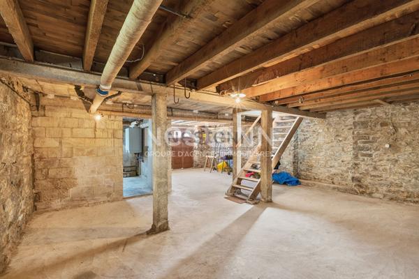 A VENDRE : maison 2 chambres avec sous-sol et grand terrain constructible à Lamballe