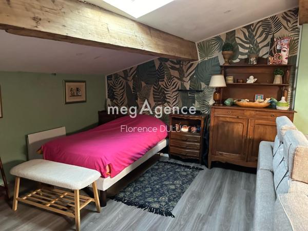 Maison à SAINT-JEAN-D'ANGELY, 17400 - 7 pièces 189m²