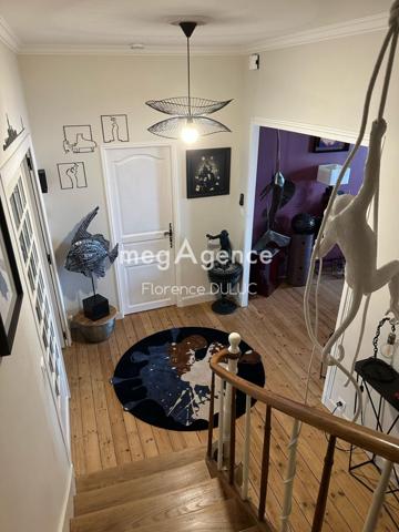 Maison à SAINT-JEAN-D'ANGELY, 17400 - 7 pièces 189m²