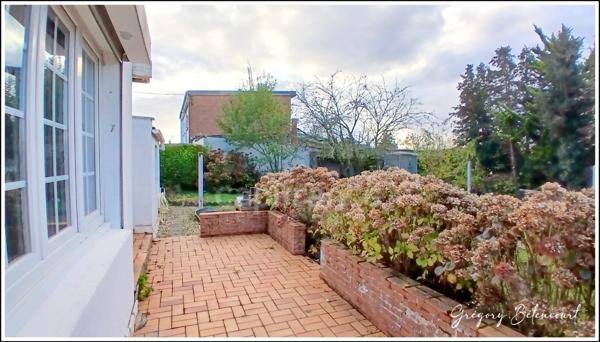 Maison semi-individuelle dans un quartier calme