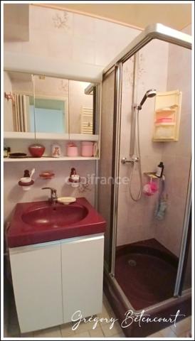 Maison semi-individuelle dans un quartier calme