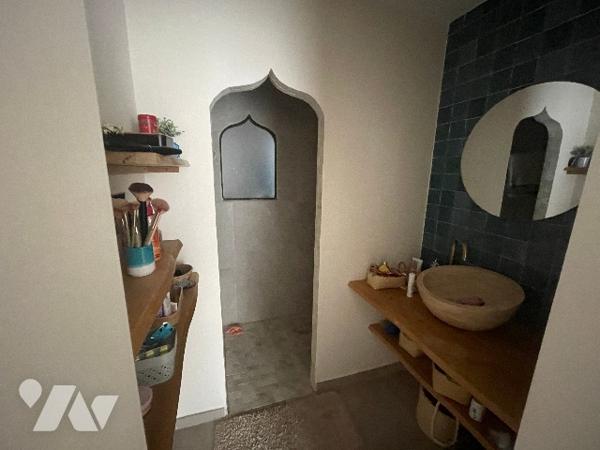 MAISON CONTEMPORAINE DE 8 PIECES, 239M² PARC DES CALANQUES 13010 MARSEILLE