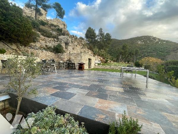 MAISON CONTEMPORAINE DE 8 PIECES, 239M² PARC DES CALANQUES 13010 MARSEILLE