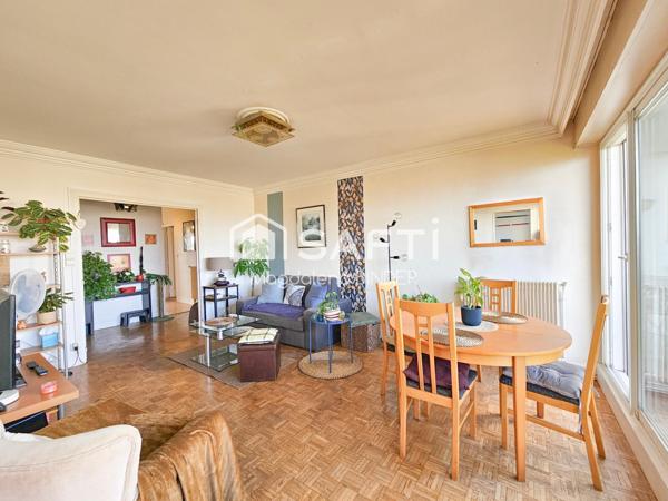 Avenue Générale Adeline, appartement T4 avec balcon et cave