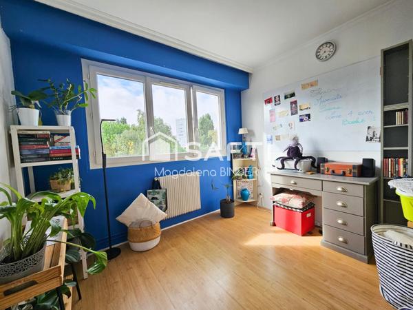 Avenue Générale Adeline, appartement T4 avec balcon et cave