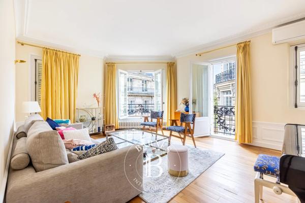 Paris 17ème, Appartement 2 Chambres -  97 m² à vendre