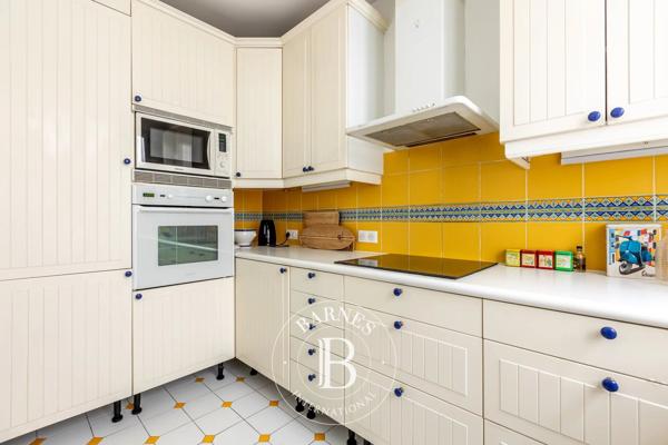 Paris 17ème, Appartement 2 Chambres -  97 m² à vendre