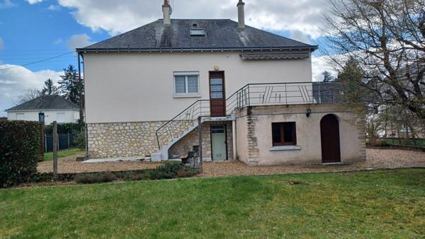 À vendre - Maison individuelle, 6 pièces située à Amboise (37400)