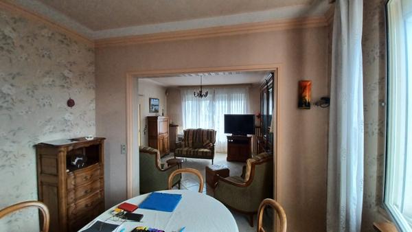 À vendre - Maison individuelle, 6 pièces située à Amboise (37400)
