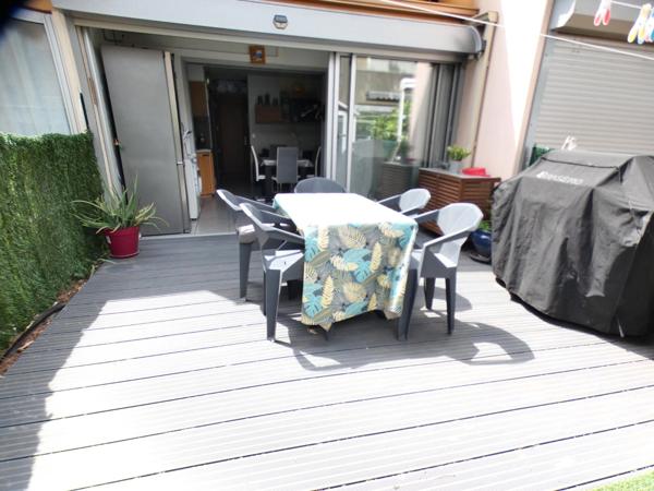 Pinède. Appartement 2 pièces avec terrasse