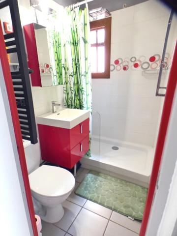 Pinède. Appartement 2 pièces avec terrasse