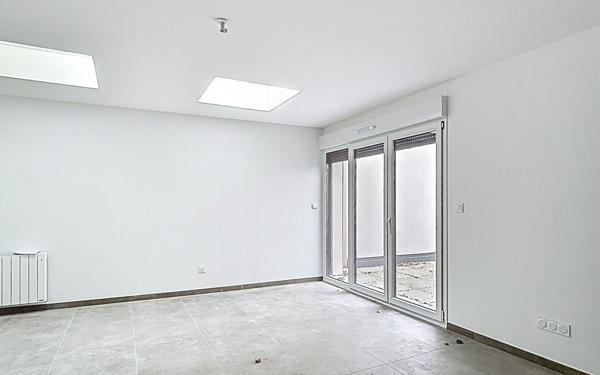 Appartement à vendre    1 pièce • 57 m2 Reims