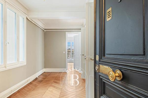 Paris 9ème, Appartement 4 Chambres -  157 m² à vendre