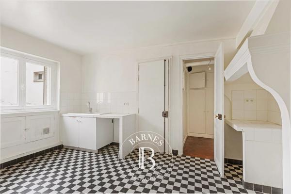 Paris 9ème, Appartement 4 Chambres -  157 m² à vendre