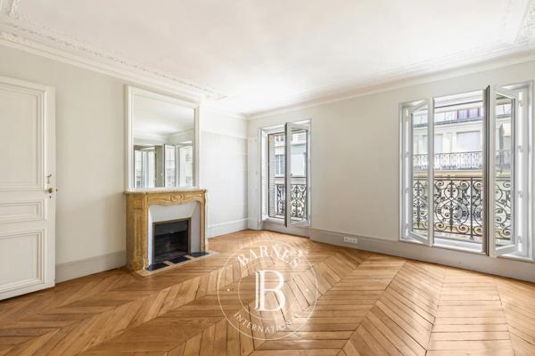Paris 9ème, Appartement 4 Chambres -  157 m² à vendre
