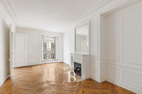 Paris 9ème, Appartement 4 Chambres -  157 m² à vendre