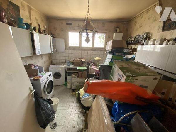 BLANQUEFORT
je vous propose cette maison  de 59 m² à rénover entièrement
DPE F.
Elle se comp...