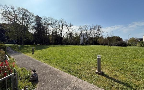 Appartement à vendre    2 pièces •  La Rochelle