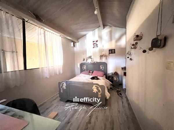 Maison 7 pièces - 199 m²