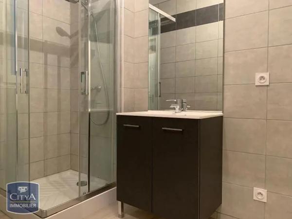 Appartement à louer 2 pièces 50.4m² Mâcon (71000)