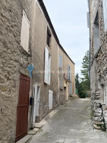 Maison de village
                                                                                                                                                                                                                                                                                                                        2 pièce(s)                                                                                                                                                                                                          1 chambre(s)                                                                                                                                                                                                          46  m²