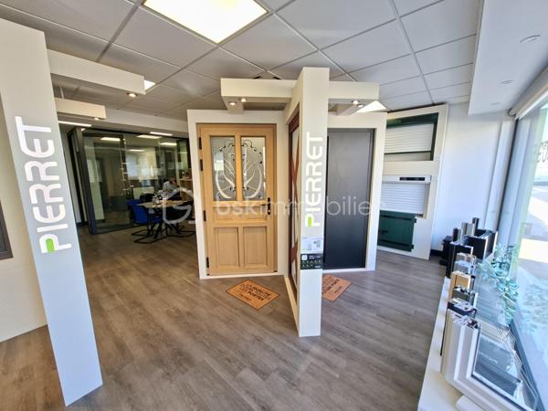 Local d activites de 78,84 m²