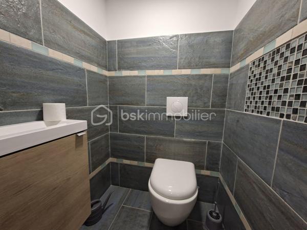 Local d activites de 78,84 m²