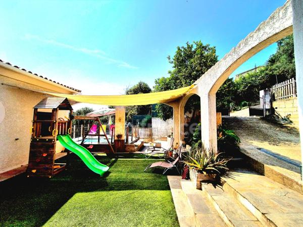 A vendre villa plain pied - Vue mer - 2 appartements indépendants - Borgo - Haute Corse (2b)