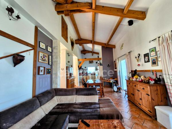 A vendre villa plain pied - Vue mer - 2 appartements indépendants - Borgo - Haute Corse (2b)