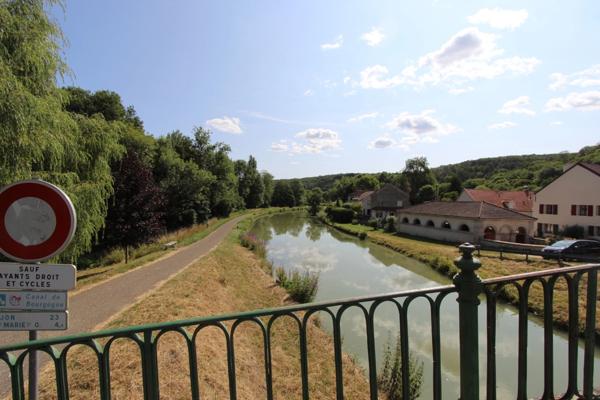 Dpt Côte d'Or (21), à vendre GISSEY SUR OUCHE maison P11