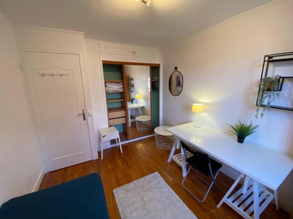 Parc des Lilas agréable appartement