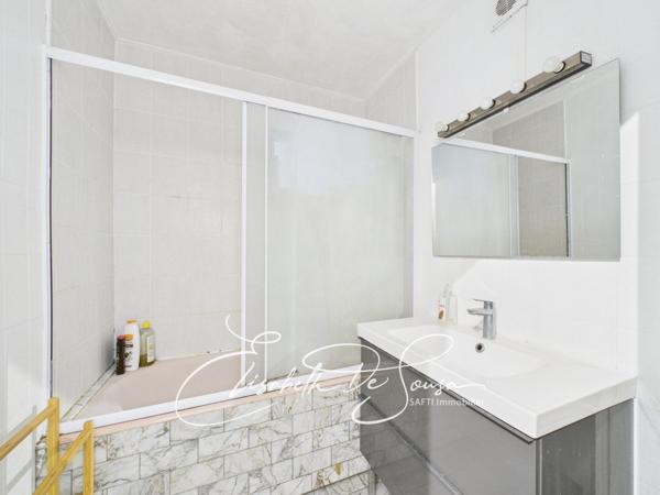 Parc des Lilas agréable appartement