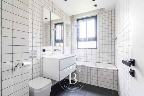 Paris 16ème, Appartement 3 Chambres -  122 m² à vendre