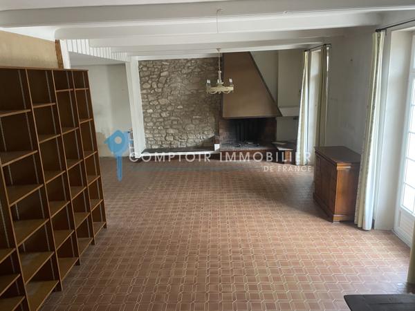 Maison
                                                                                                                                                                                                                                                                                                                        4 pièce(s)                                                                                                                                                                                                          3 chambre(s)                                                                                                                                                                                                          184  m²