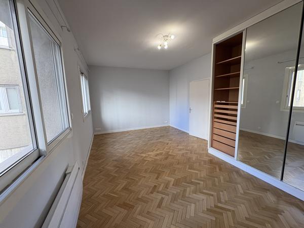 Marseille (13008) Superbe 5 pièces rénové de 161 m² – Volumes exceptionnels & extérieur – Périer / Prado