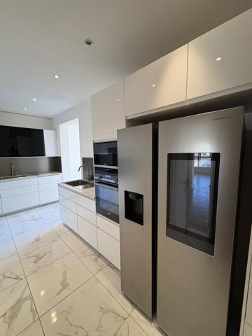 Marseille (13008) Superbe 5 pièces rénové de 161 m² – Volumes exceptionnels & extérieur – Périer / Prado