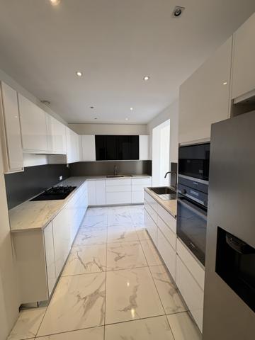 Marseille (13008) Superbe 5 pièces rénové de 161 m² – Volumes exceptionnels & extérieur – Périer / Prado