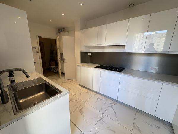 Marseille (13008) Superbe 5 pièces rénové de 161 m² – Volumes exceptionnels & extérieur – Périer / Prado