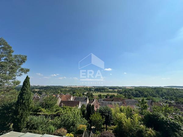 PALLUAU SUR INDRE - Maison restaurée - 190 m²  - 7 pièces - terrain avec piscine - garage